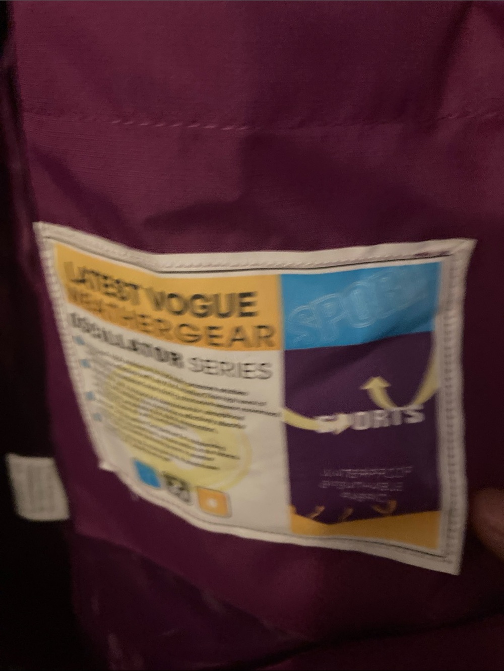 Northface rain/light coat - Picture 3 of 5